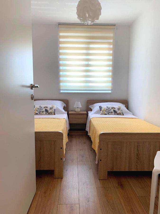 Ferienwohnung Ulike I Pini Pula Exterior foto