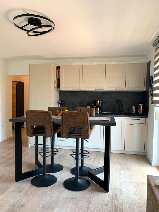 Ferienwohnung Ulike I Pini Pula Exterior foto